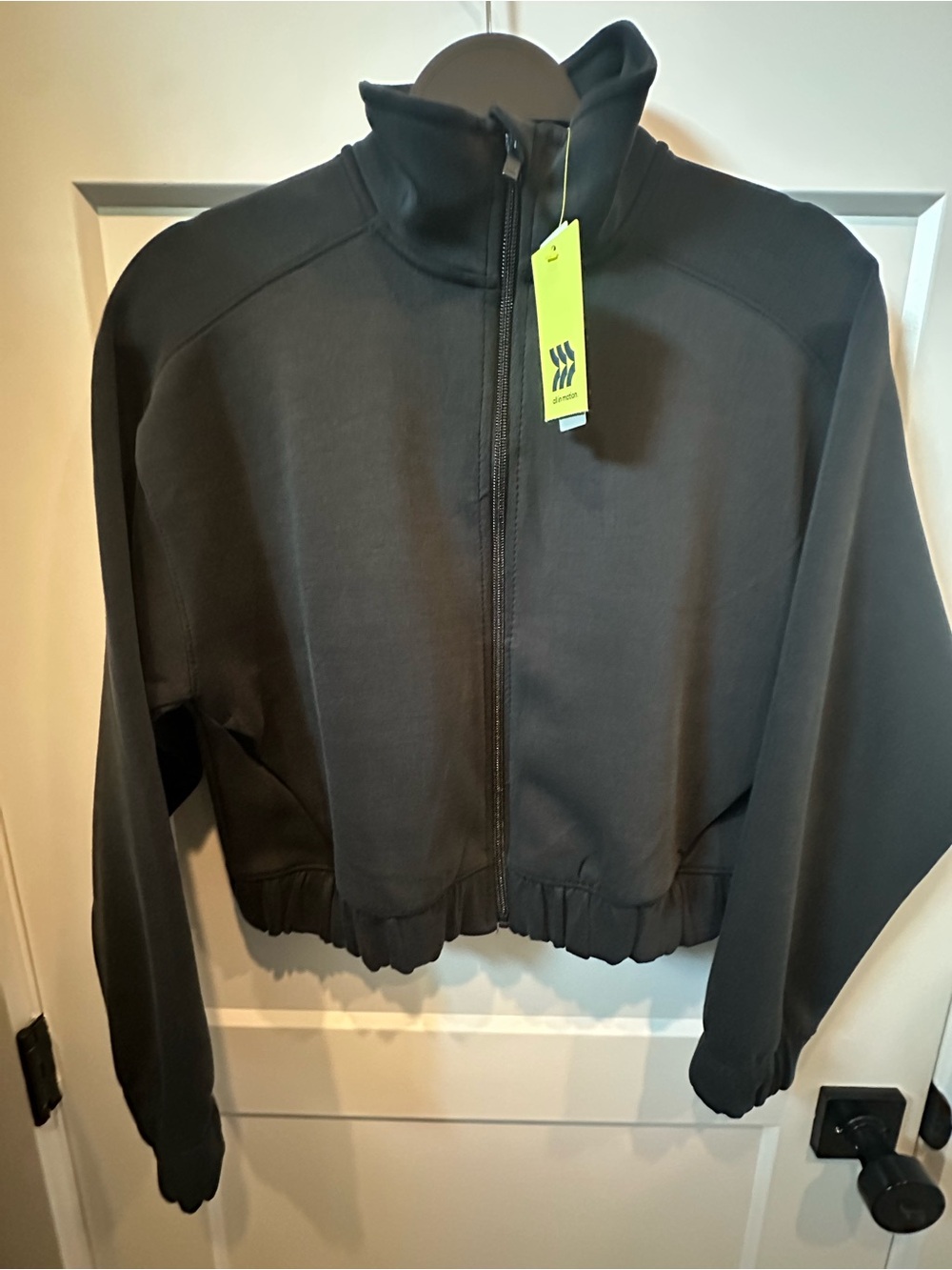 NWT all in motion jacket XS